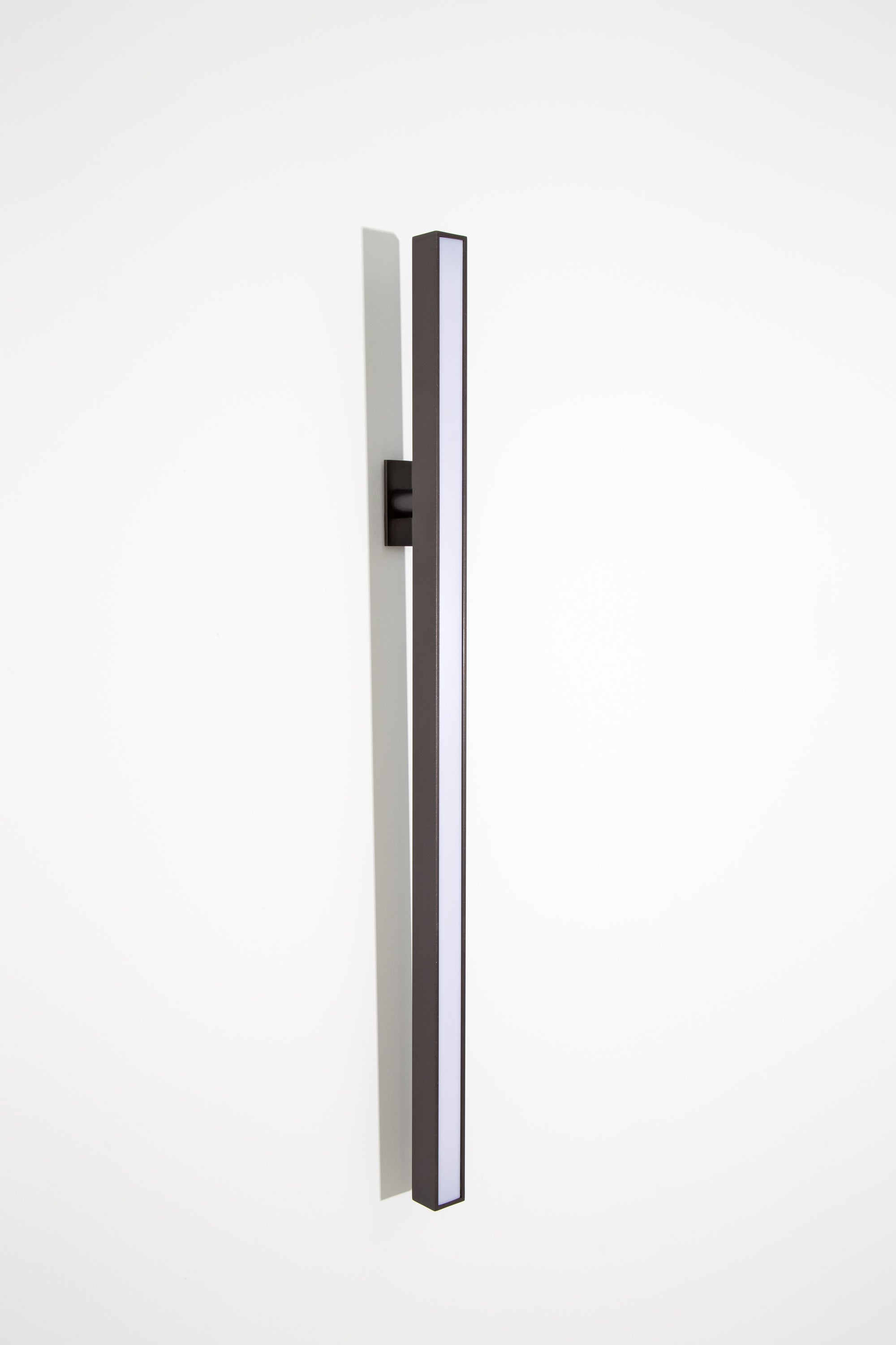 Lateral Wall Light