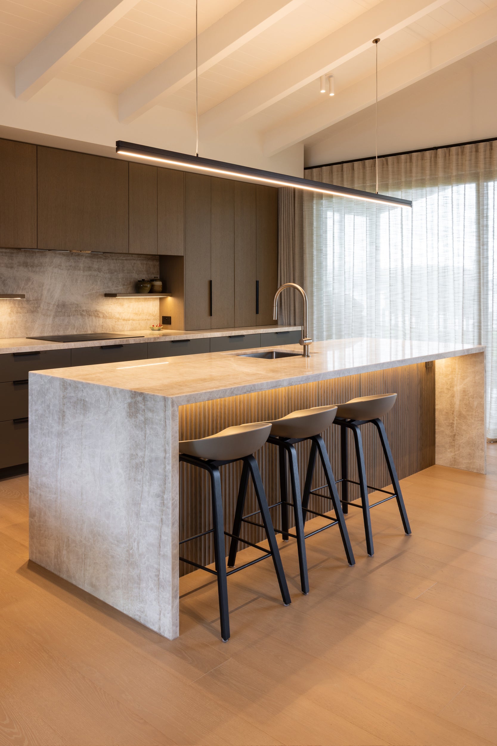 Dual Lateral Pendant
