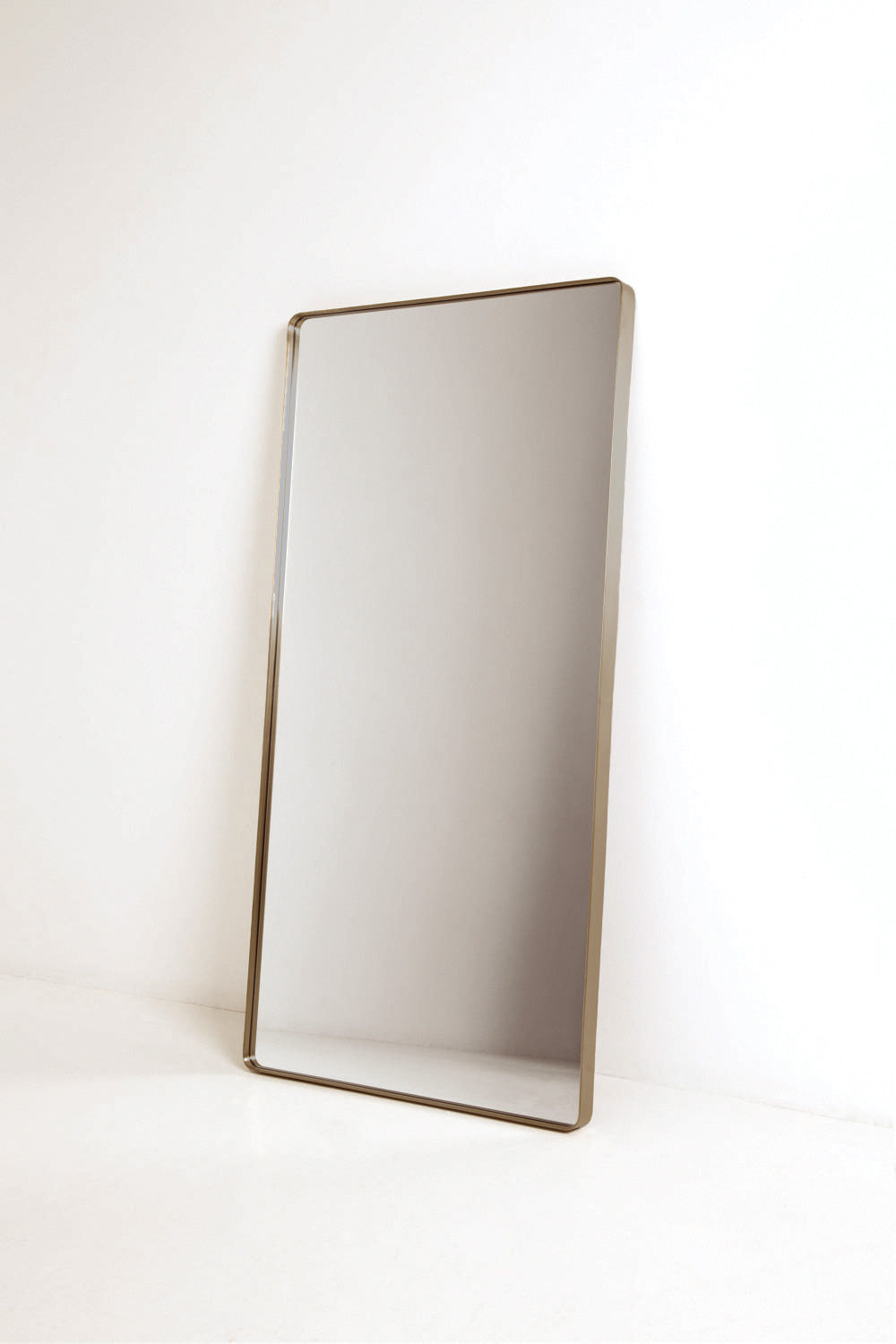 Here Mirror – Powersurge