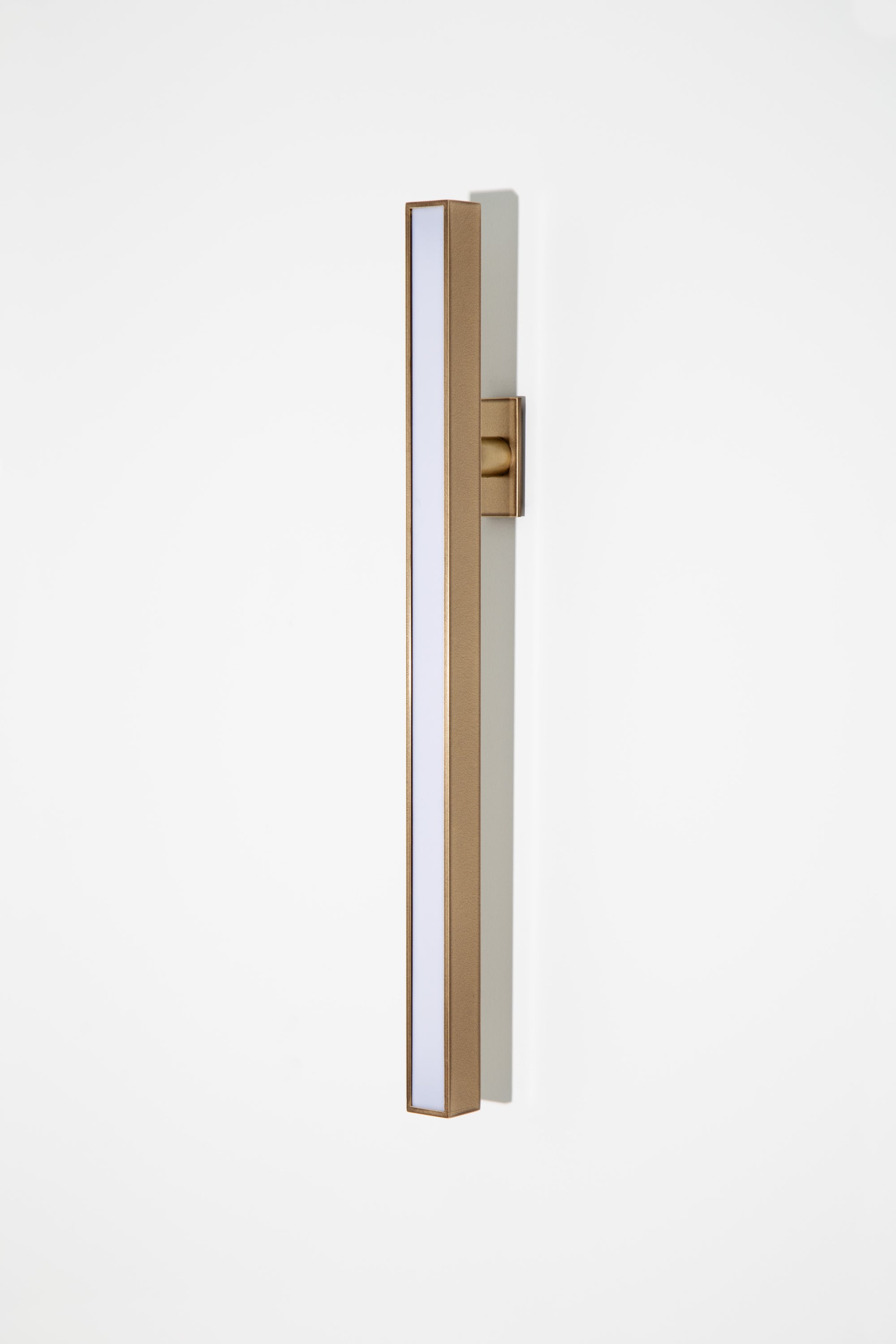 Lateral Wall Light