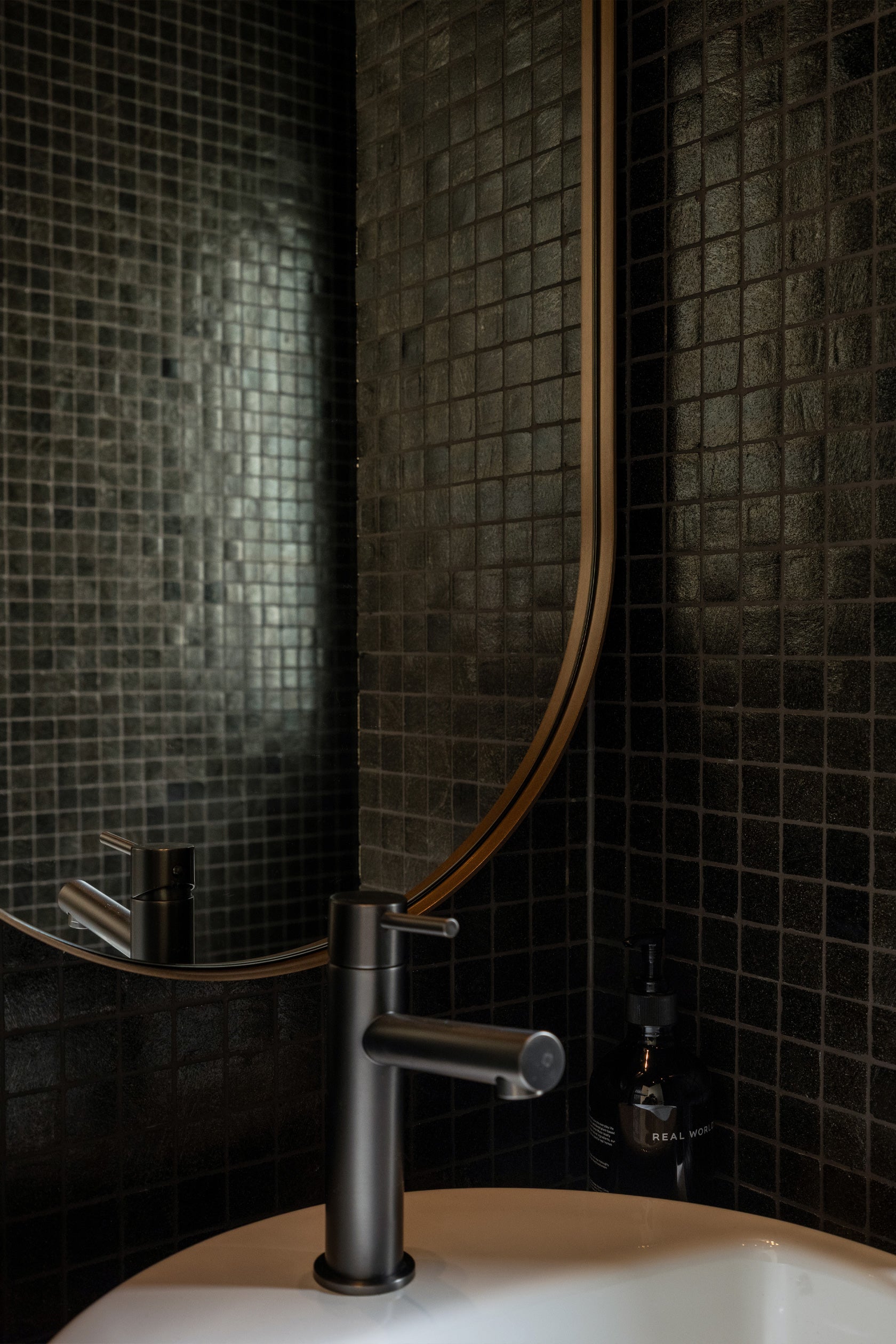 Loop Mirror – Powersurge