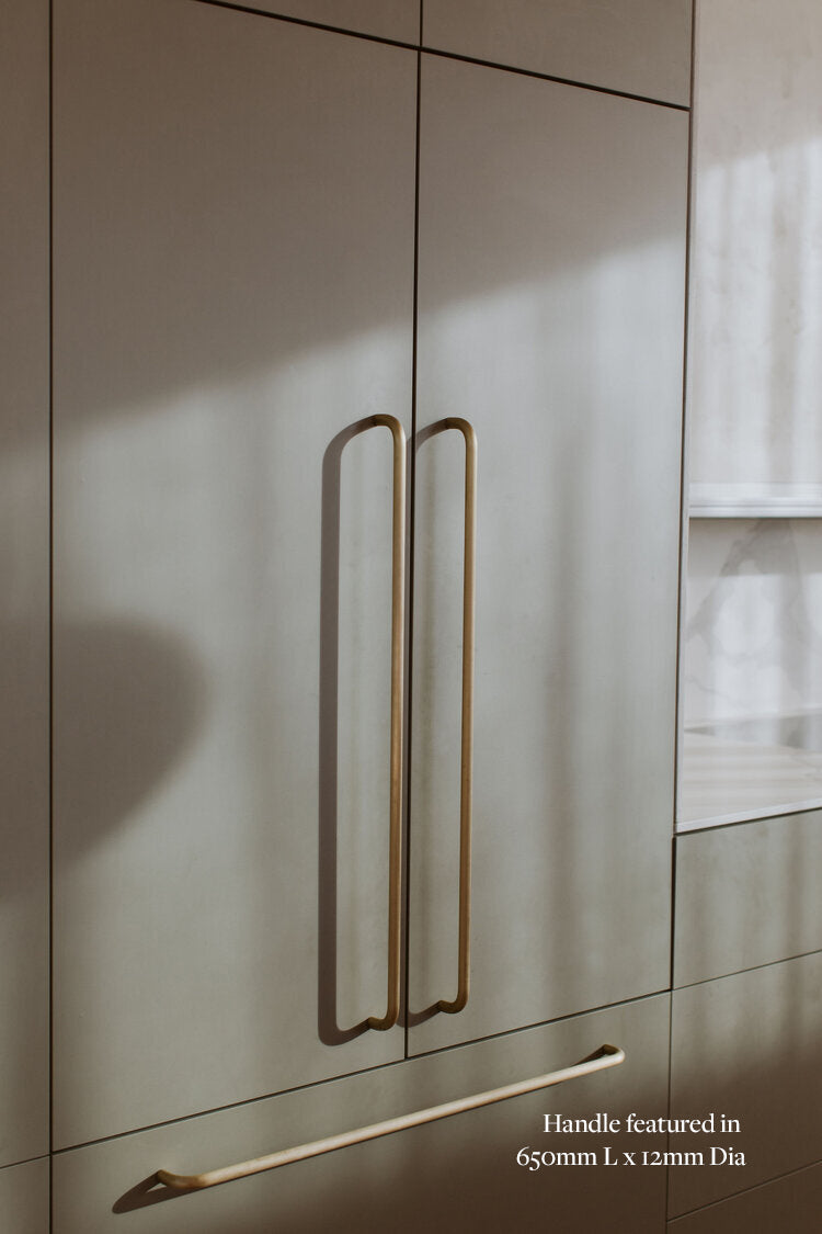 Beam Handle Back To Back- Sample - 600 L x 16 Dia - Brushed Brass