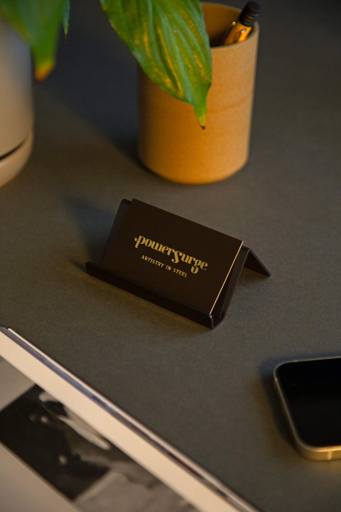 Crease Card Holder