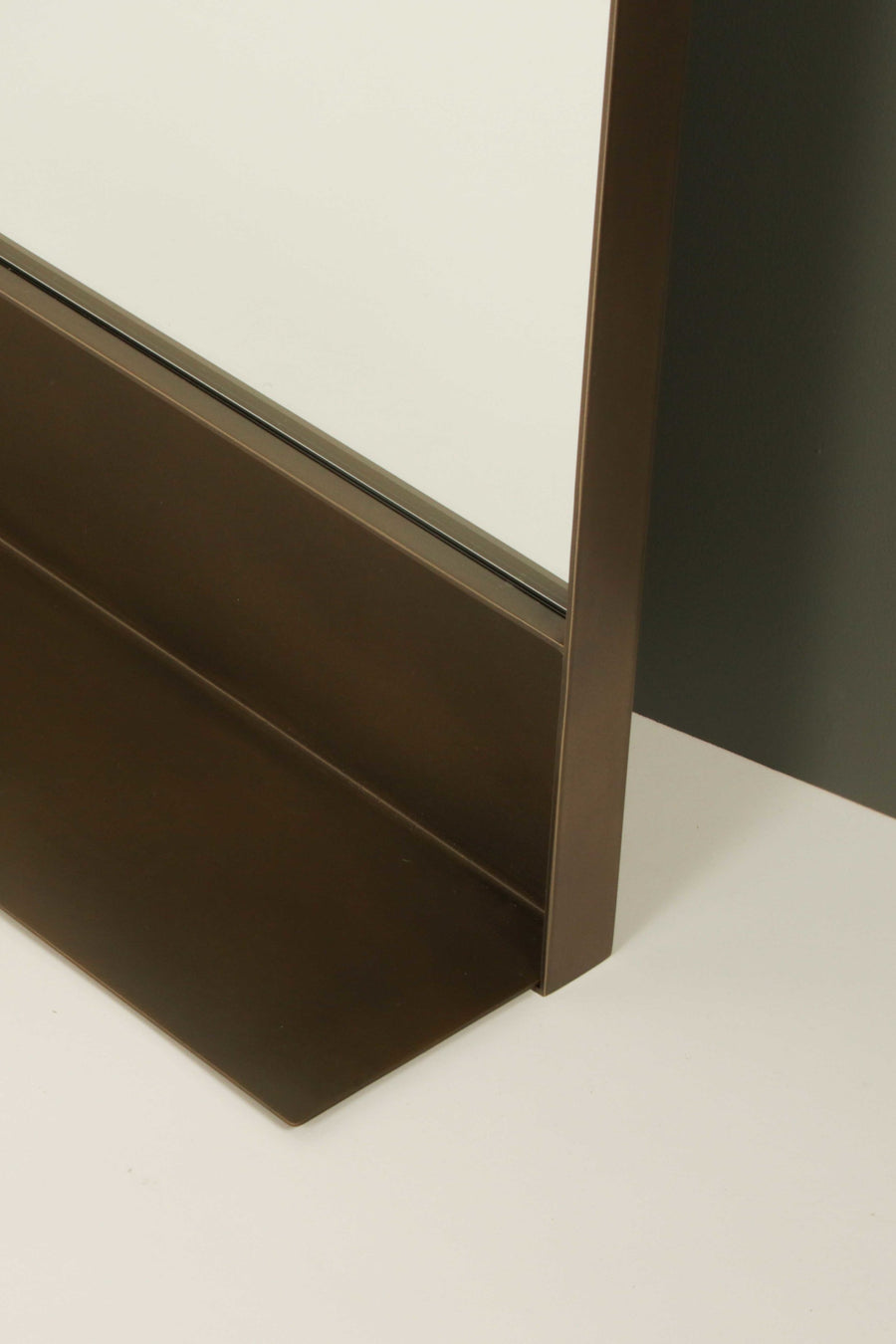 Place Shelf Mirror